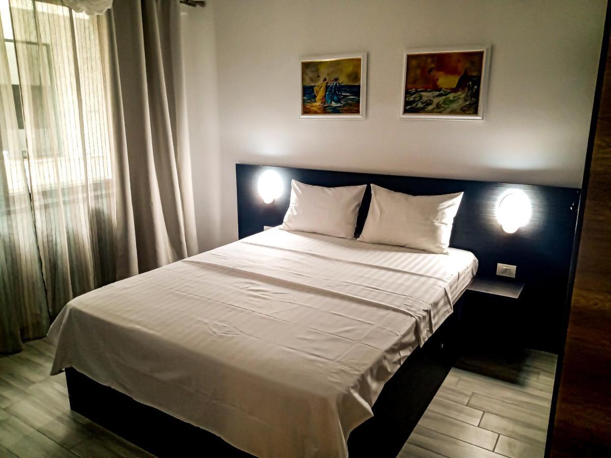 Ric Apartament Năvodari Buitenkant foto